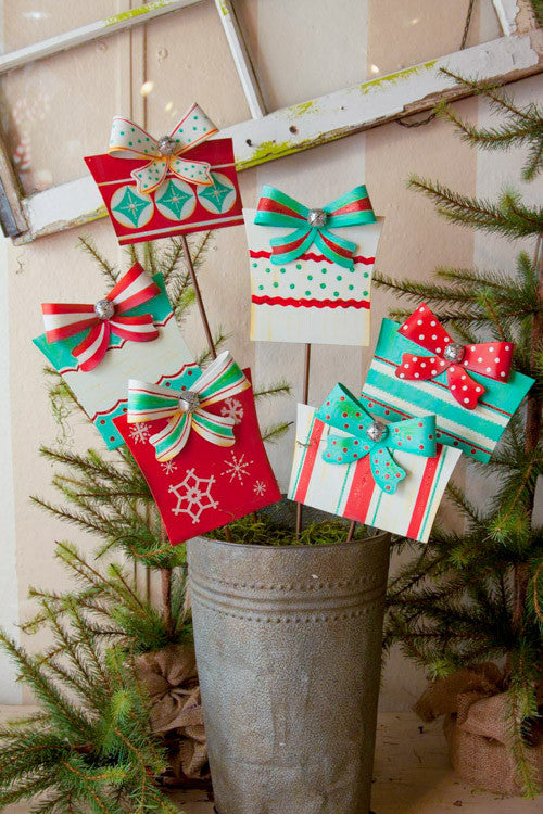 The Christmas Hot-List - A Very Retro Christmas